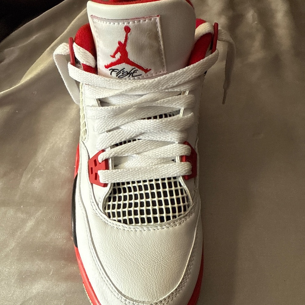 Jordan 4 Fire Reds - Picture 3 of 6